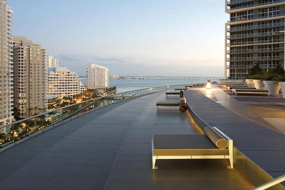 Downtown Brickell- Free Pool -gym- Apartment Miami