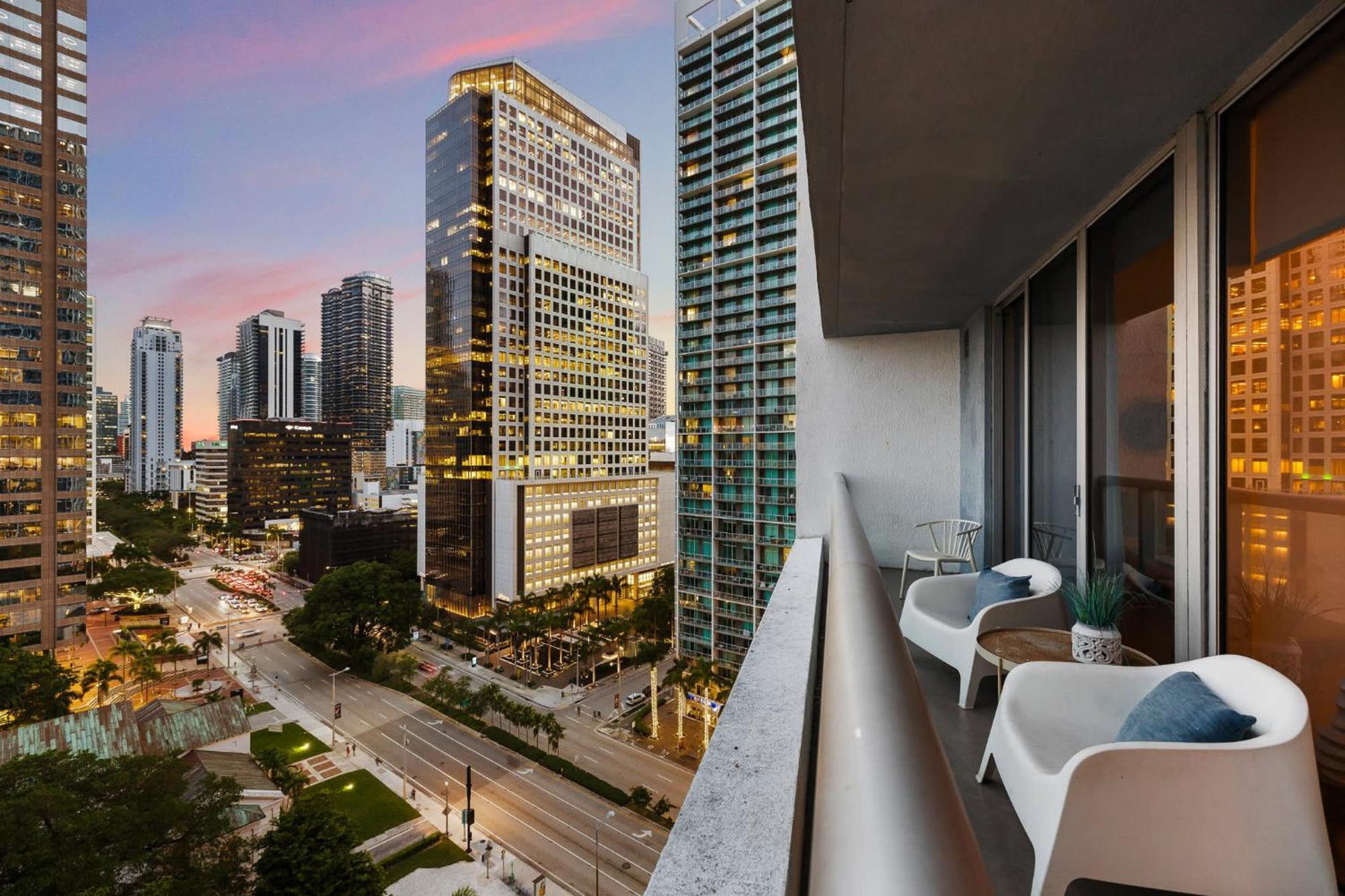 Downtown Brickell- Free Pool -gym- Apartment *