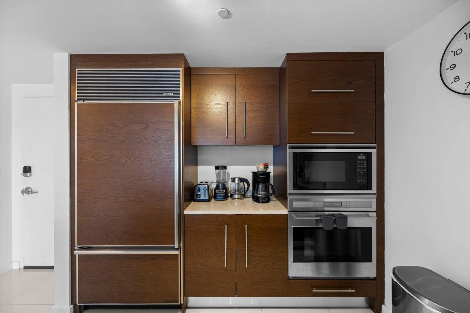 Apartment Downtown Brickell- Free Pool -gym-